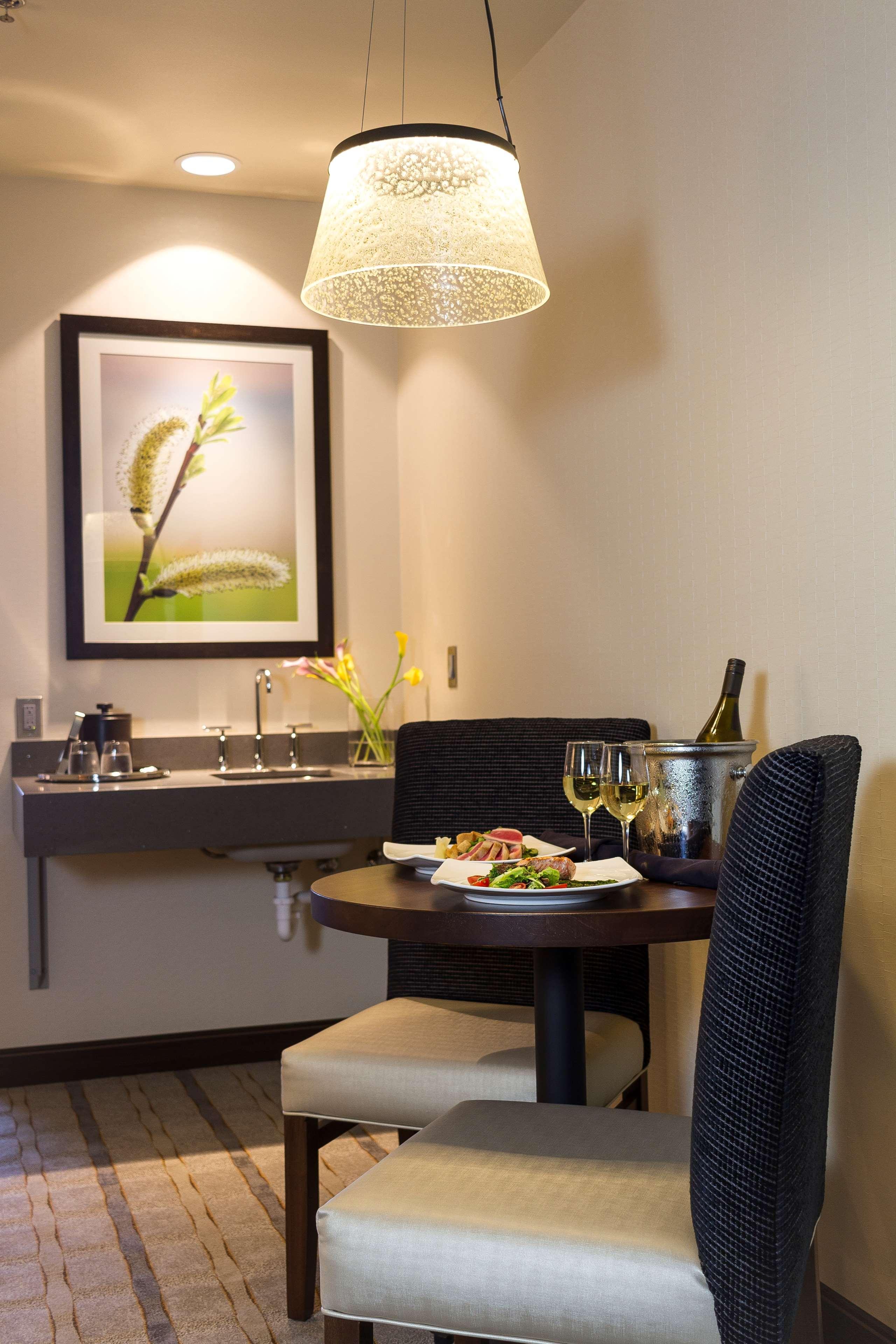 Best Western Premier Boulder Falls Inn Lebanon Eksteriør billede