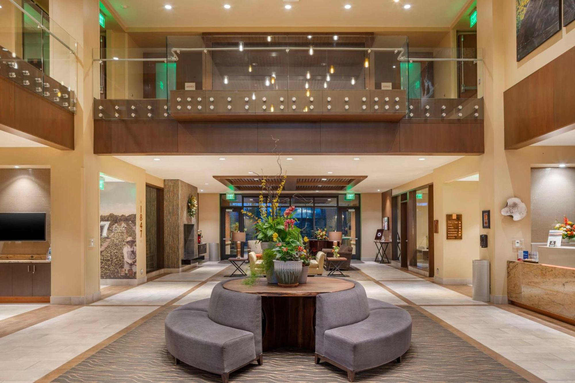 Best Western Premier Boulder Falls Inn Lebanon Eksteriør billede