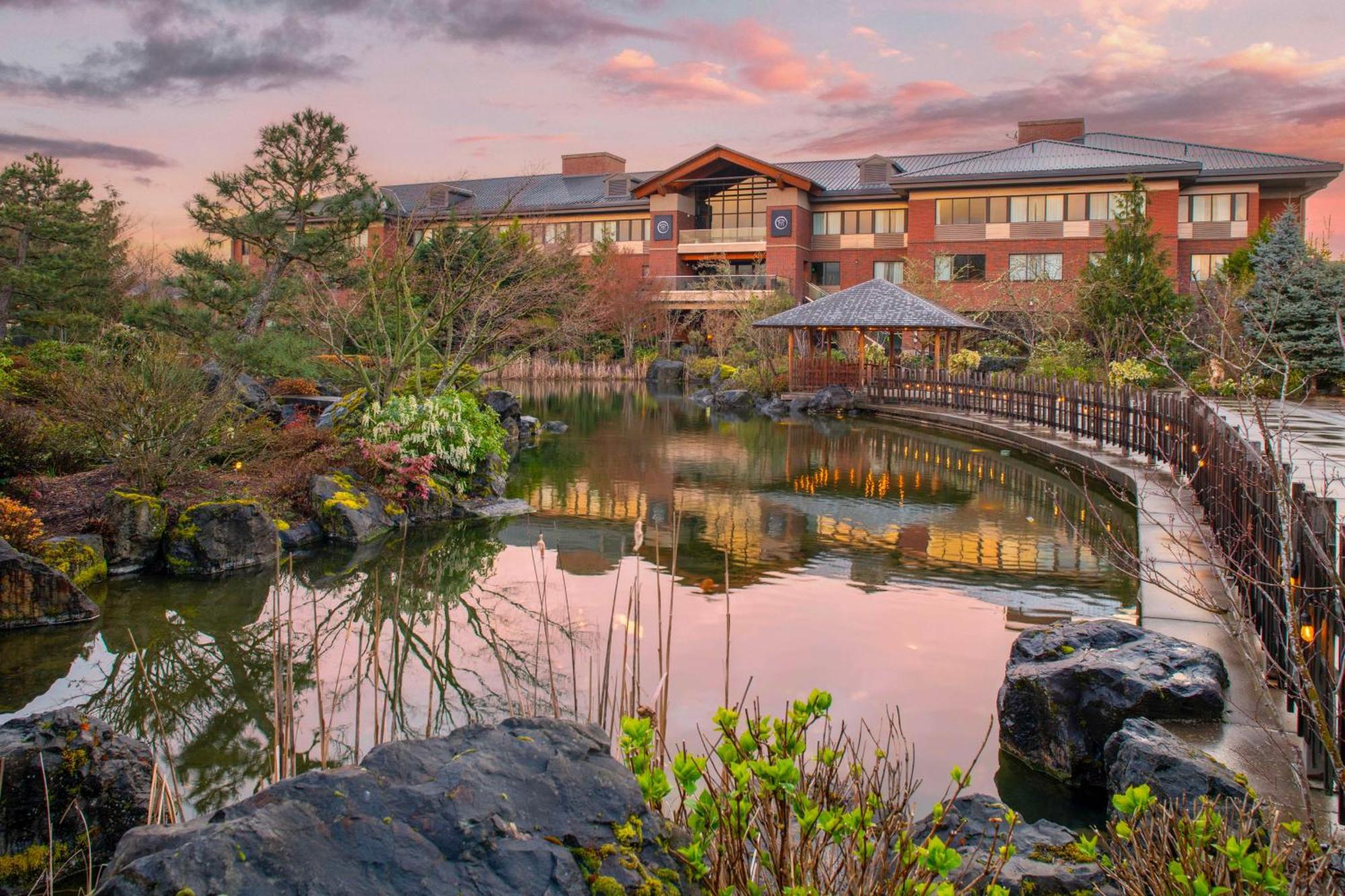 Best Western Premier Boulder Falls Inn Lebanon Eksteriør billede